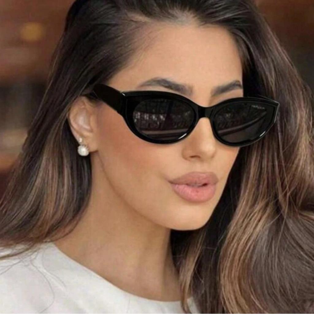 Fashion Black Cat Eye Sunglasses Women Small Frame UV400 Protection Outdoor Driving Sunshade Eyewear for Men and Women