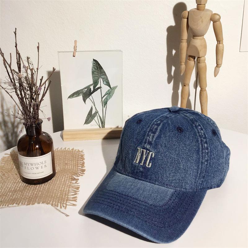 

Spring and summer washed denim embroidered cap female Korean version of fashion Internet celebrity with the same street sunshade one size fits all темно-синього кольору