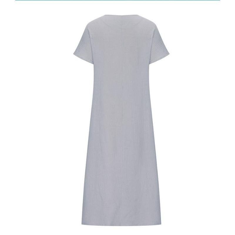 Φόρεμα με κέντημα και σχισμές