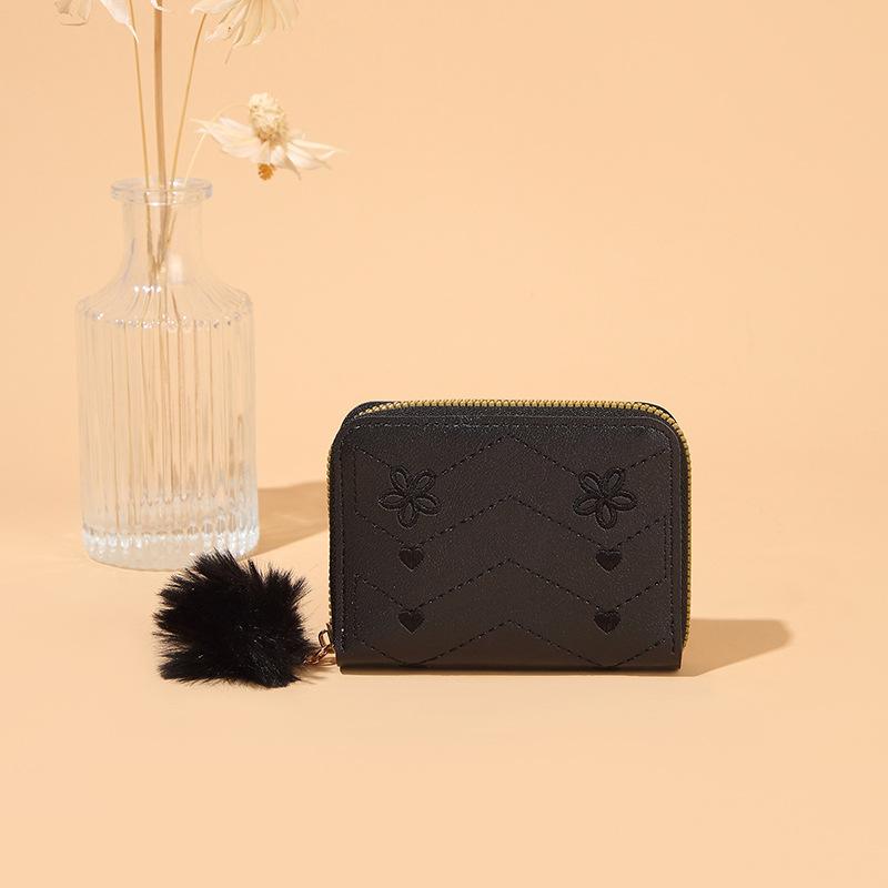 

Women s bag new short small wallet simple fashion clutch bag hairball decorative casual card bag чёрный