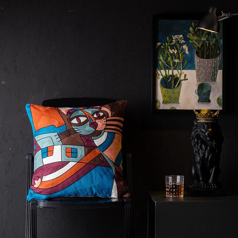 Christmas Picasso European and American Style Abstract Cushion Cover Living Room Sofa Embroidered Cushion Bedside Pillow Cover
