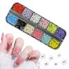 S.A.V.I Nail Art Palette Fünfblättrige Kleine Blumen-Dekorationen, 12 Fächer Box Harz, Nageldekorationen Kunstzubehör Schmuck DIY Für Maniküre Design