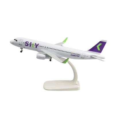 1/400 20cm Metal Scale Aircraft Chilean Sky A320 Airlines Airplane Models Toy Planes for Kids Model Planes Collectible Aircraft