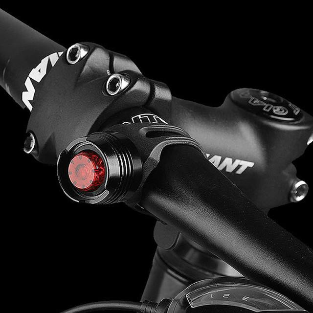 Wodoodporny tylny kask rowerowy LED Latarka rowerowa Lampa ostrzegawcza bezpieczeństwa dla bezpieczeństwa na rowerze