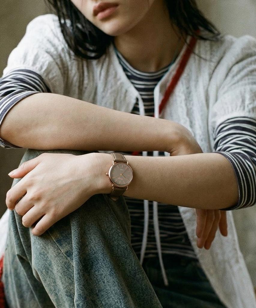 Sialeugo Sg-002-Rkh Caper Collection Women'S Leather Wristwatch