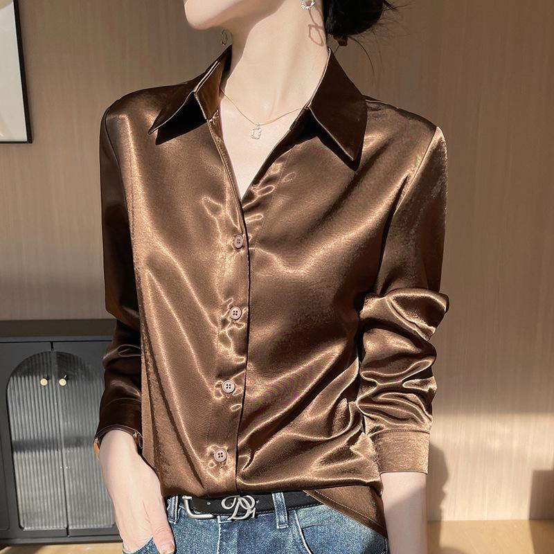 

Женская белая блузка с текстурой сатина и воротником ПОЛО - Универсальный и профессиональный топ XXL кофейный