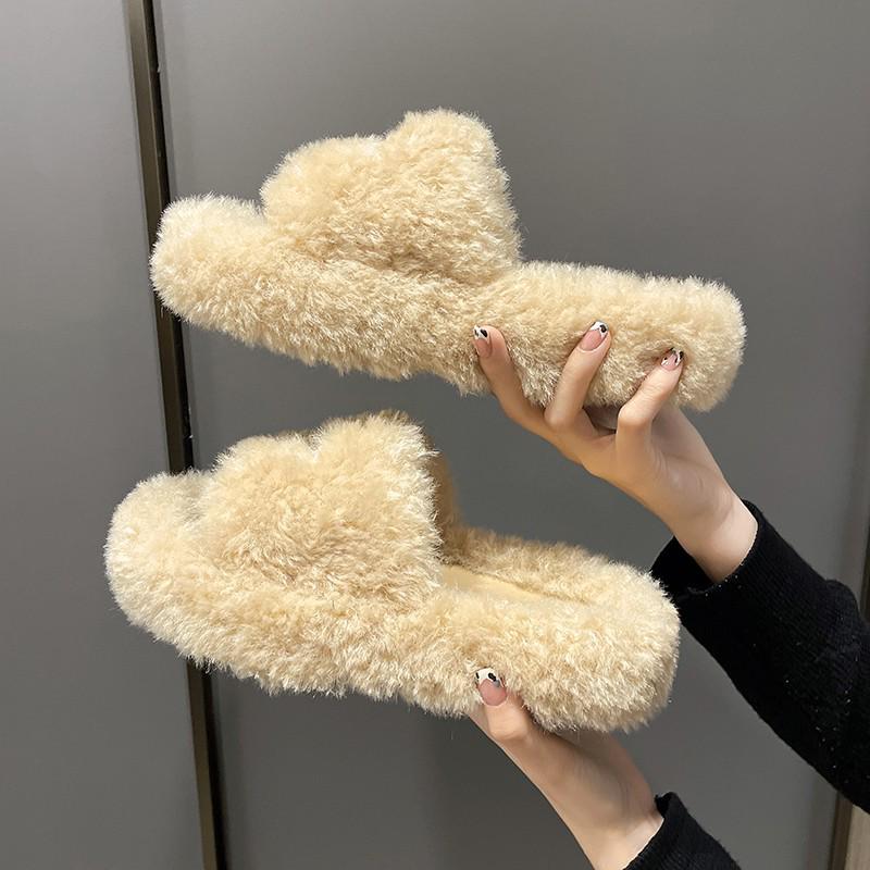 2024 Trendy Korean-Style Curly Fluffy Fur Slippers for Women - Comfortable One-Strap Design