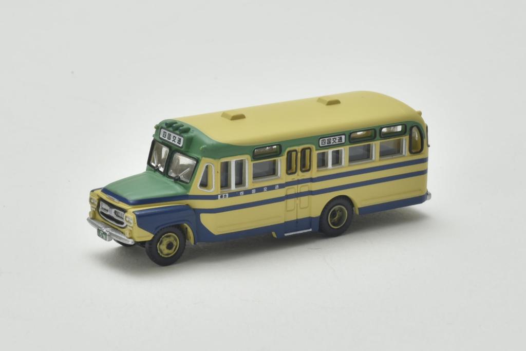 Colecția de autobuze Colecția de autobuze Set de 2 autobuze cu capotă active în epoca Reiwa Tokai Motors Ediția Shikoku Kotsu Furnituri Diorama