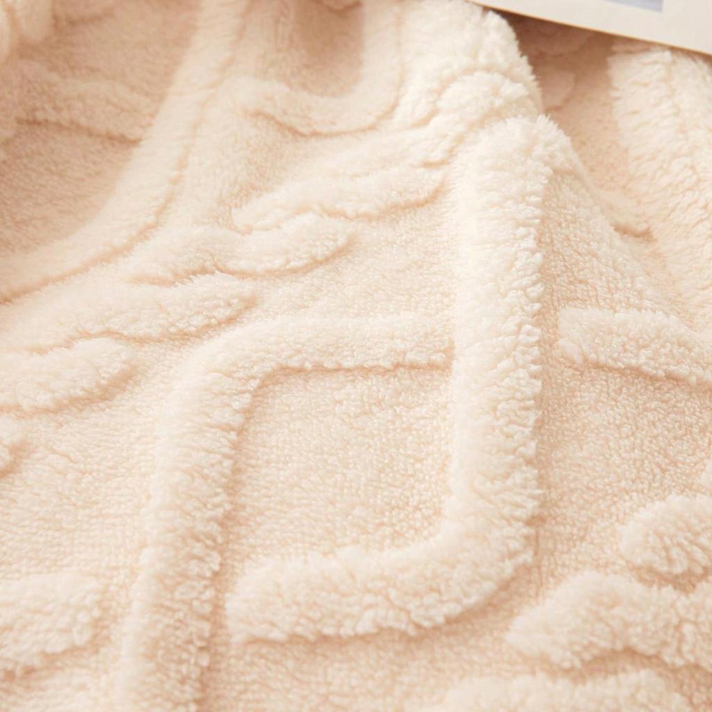 Fashion Jacquard Velvet Blanket Solid Color Soft Comfortable Bed Sheet Blanket Multifunctional  Fluffy Blanket