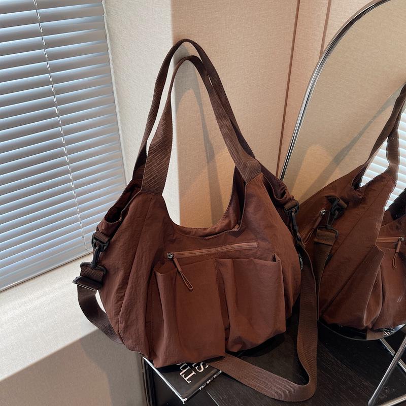 

Легкая женская повседневная сумка-тоут кроссбоди в корейском стиле - Большая вместимость, на одно плечо, Красная 47cm x 28cm x 17cm кофейный