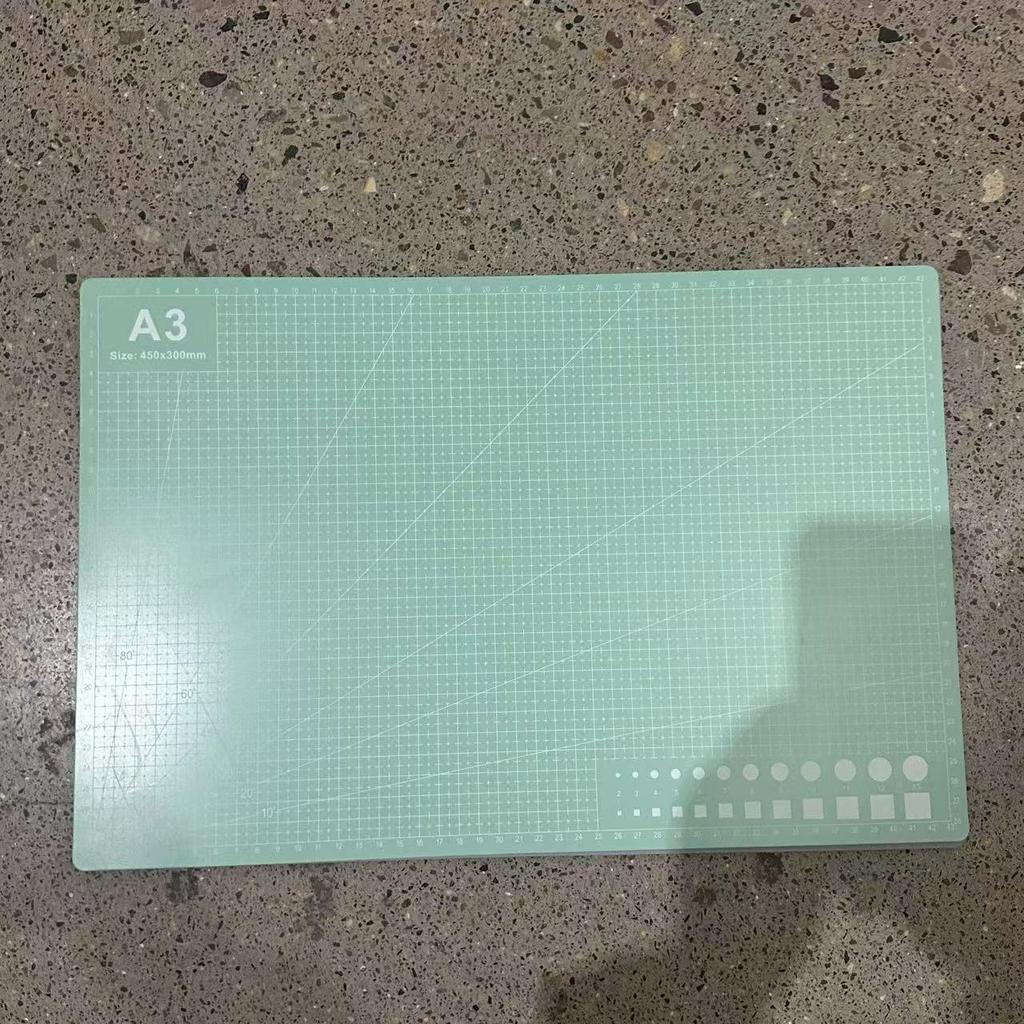 Umweltfreundliche A4 Schneidematte 2,3 mm - Handgefertigte Kunst- und Gravurplatte, verschiedene Stile verfügbar