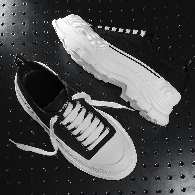 Leinenschuhe Jungen Muffinsohle kurze Höhe erhöhende Board-Schuhe koreanische Version Trend atmungsaktive lässige weiße Schuhe Streetdance-Schuhe