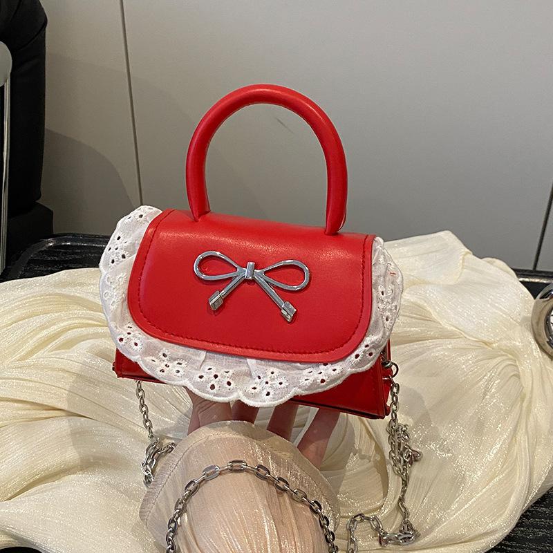 

High-end niche bag women s 2025 new trendy Korean version fashion messenger bag niche bow shoulder handbag красный