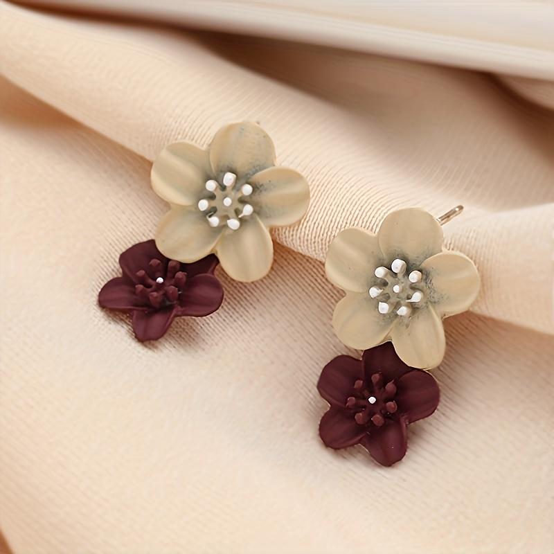 

1Pair of Elegant Flower Stud Earrings Beige Brown Color Matching Embellishment, Versatile Jewelry, Suitable for Leisure and Parties хаки
