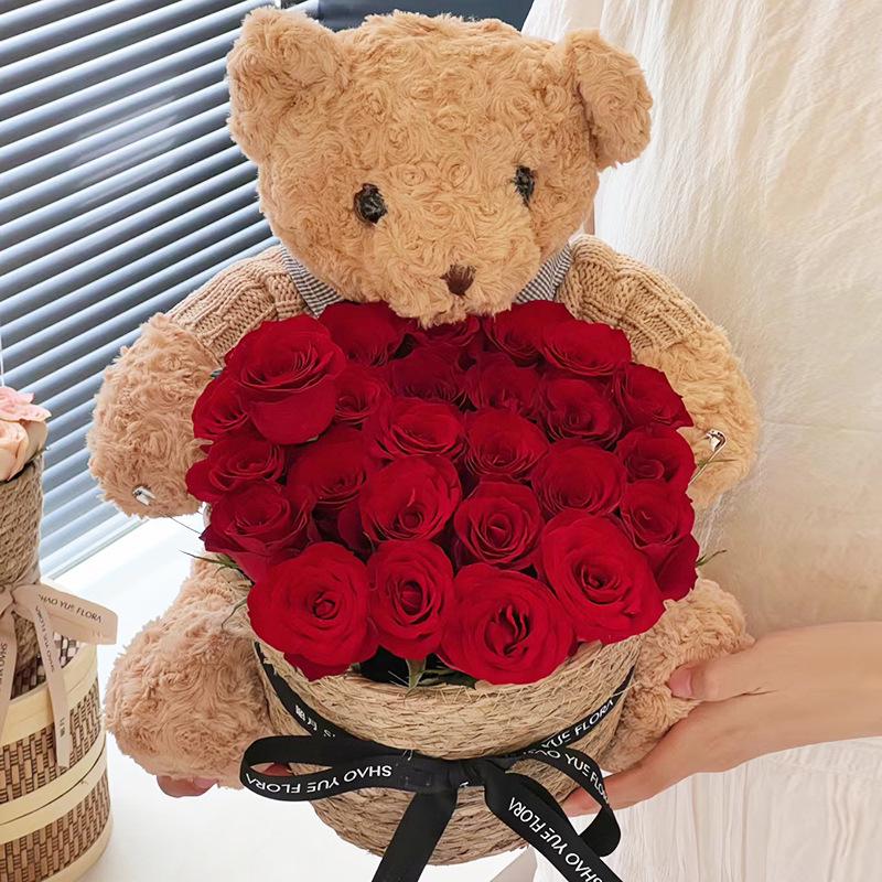 Nordic Woven Bamboo Flower Basket: Straw-style Pot for Flower Arrangement and Desktop Storage Ornaments in Home or Living Room.