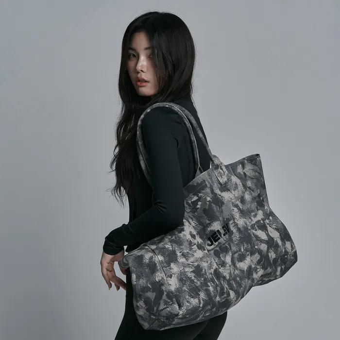 Main Logo Nature Shopper Bag