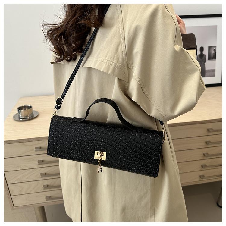 Textured Woven Faux Leather Shoulder Bag for Women Large Capacity Casual Crossbody Purse Trendy Daily Handbag CLE