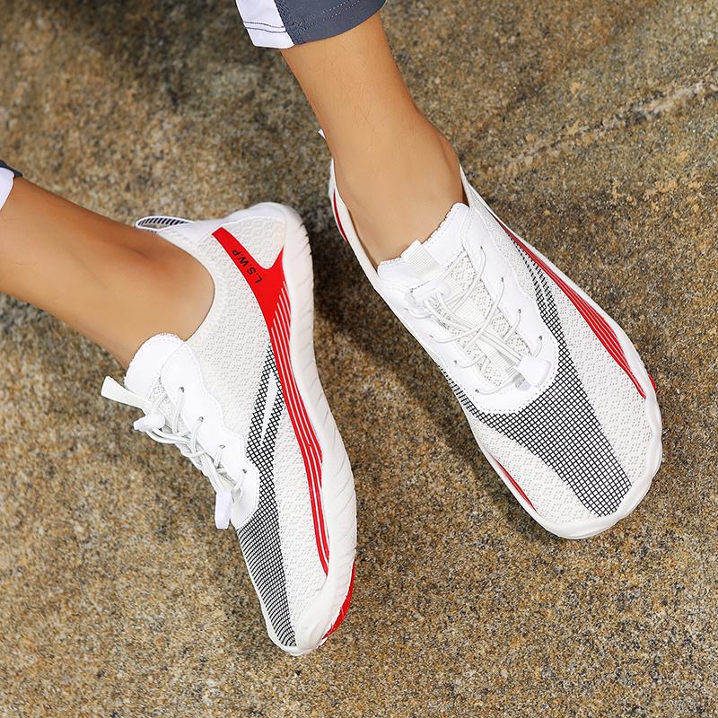 Barefoot Beach Wading Sneakers Unisex Breathable Quick Dry Aquatic Shoes Light Non-slip Water Sports Shoes for Surfing Boating