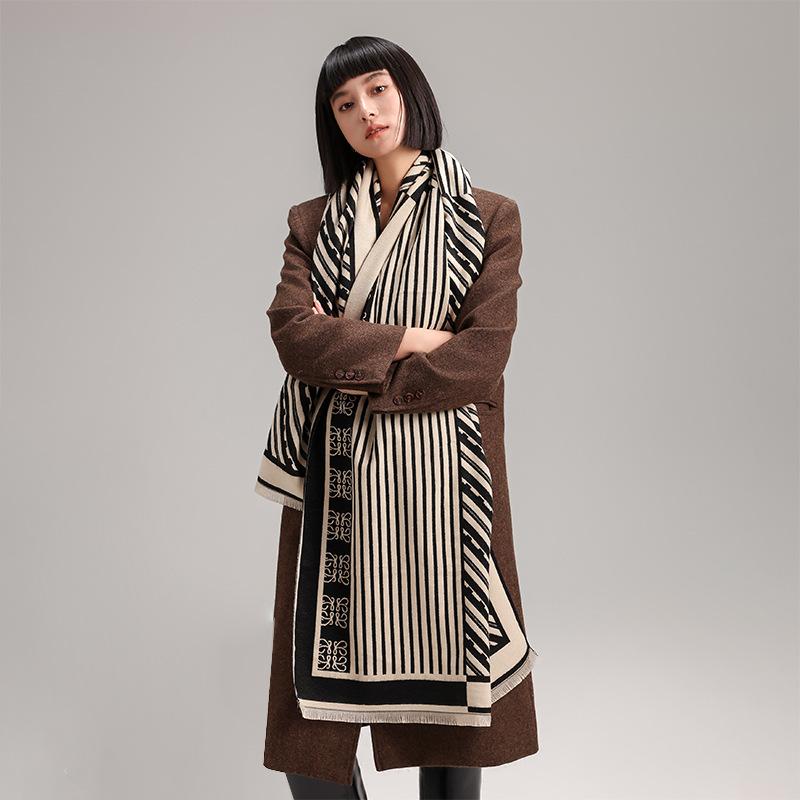 Imitation Cashmere Scarf, Simple Lines, High-End Color Contrast, Autumn And Winter Double-Sided Winter Women