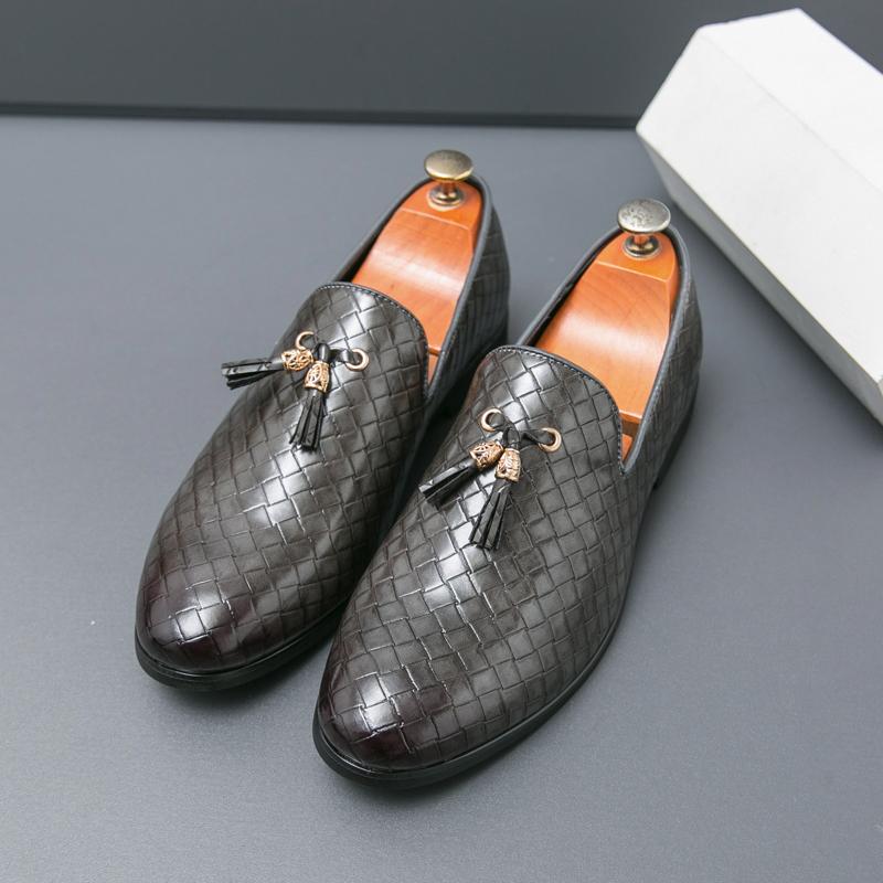 Fashion New Brown Tassel Loafers for Men Square Toe Black Slip-On Solid Business Oxford Shoes for Men Fashion Casual Party Dress Shoes