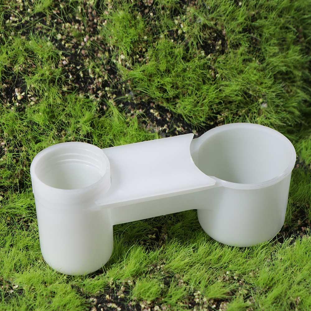 

Plastic Pigeons Drinker Portable Bird Feeder Feeding Accessories Double Nozzle Water Guide Bird random