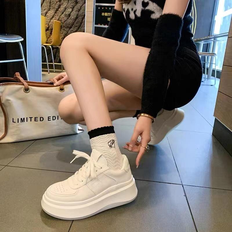 Thick Soled White Shoes Height Increasing Women's Shoes Versatile Sports and Leisure Shoes