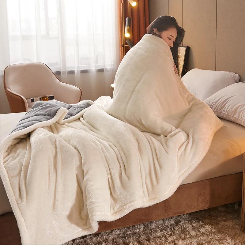 Korallen-Fleece-Herbst-Winter-warme Decken für Bett, 3 Schichten, verdickte Flanelldecke, Steppdecke, weich, bequem, wärmend, waschbar