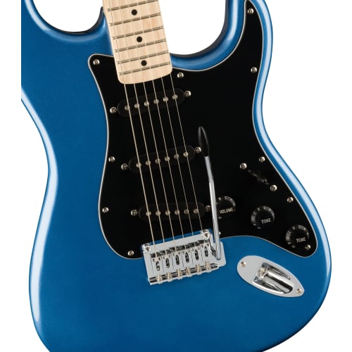Squier by Fender Affinity Series? Stratocaster? Electric Guitar, Maple Fingerboard, Black Pickguard, Lake Placid Blue, with Soft Case