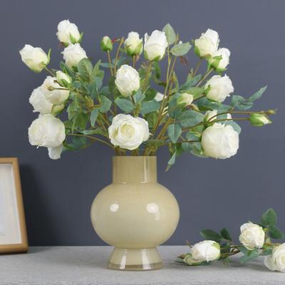 Woondecoratie – Decoratieve bloemen en kransen