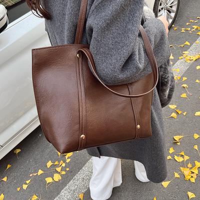 Retro Large-capacity Tote Bag Women's 2025 Winter New Commuting Simple Shoulder Bag Versatile Underarm Bag