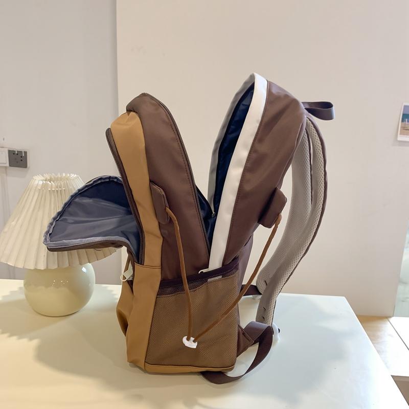 Симпатичный женский рюкзак большой емкости с цветными блоками — фото 12