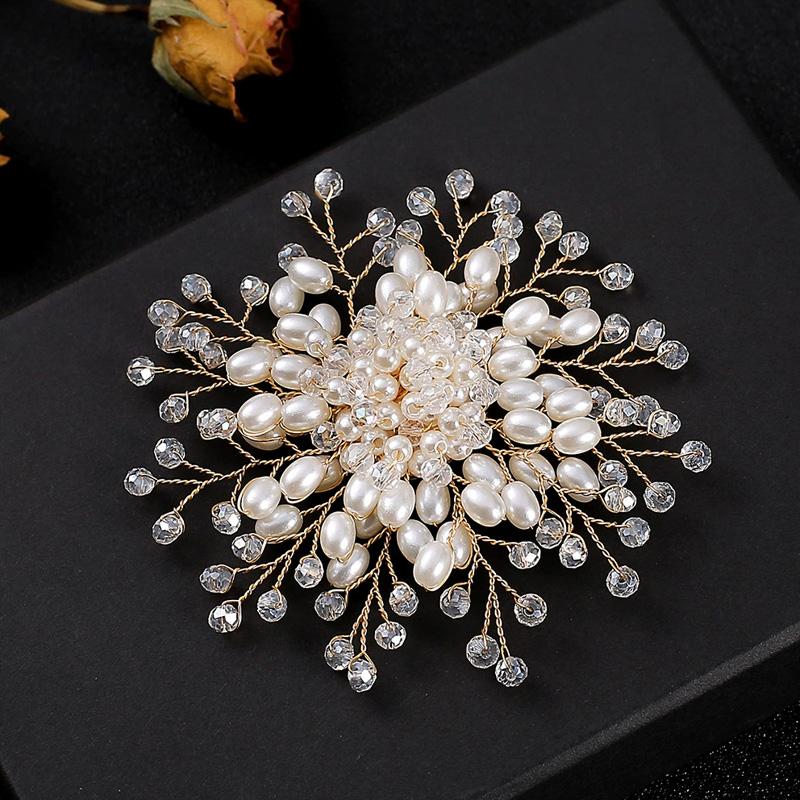 1PC Floral Shape Elegant Coat Accessories Jewelry Luxury Crystal Beaded For Women Girls Hand-woven Brooch Pin Flower Pearl