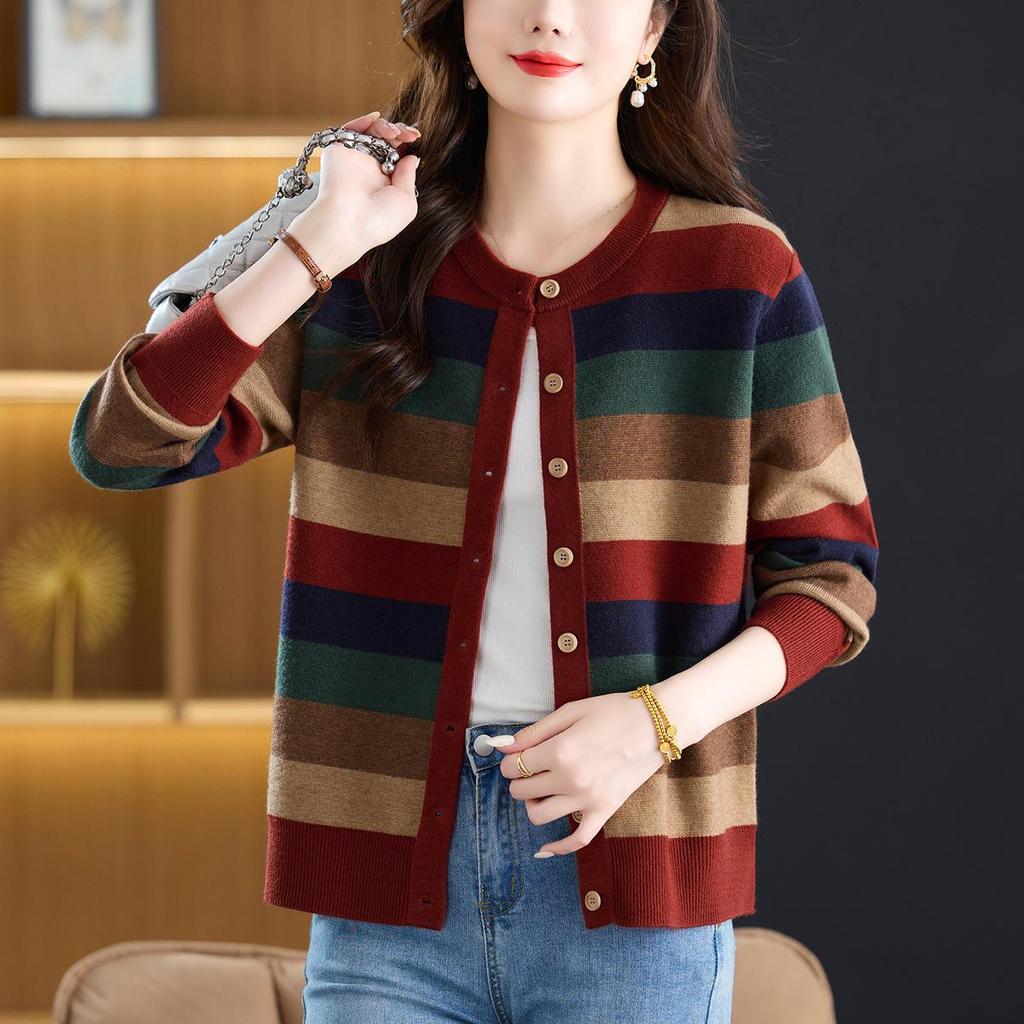 Women's Striped Autumn Knit Cardigan 2025: Fashionable, Loose-Fit, Slimming, Age-Defying Sweater Coat