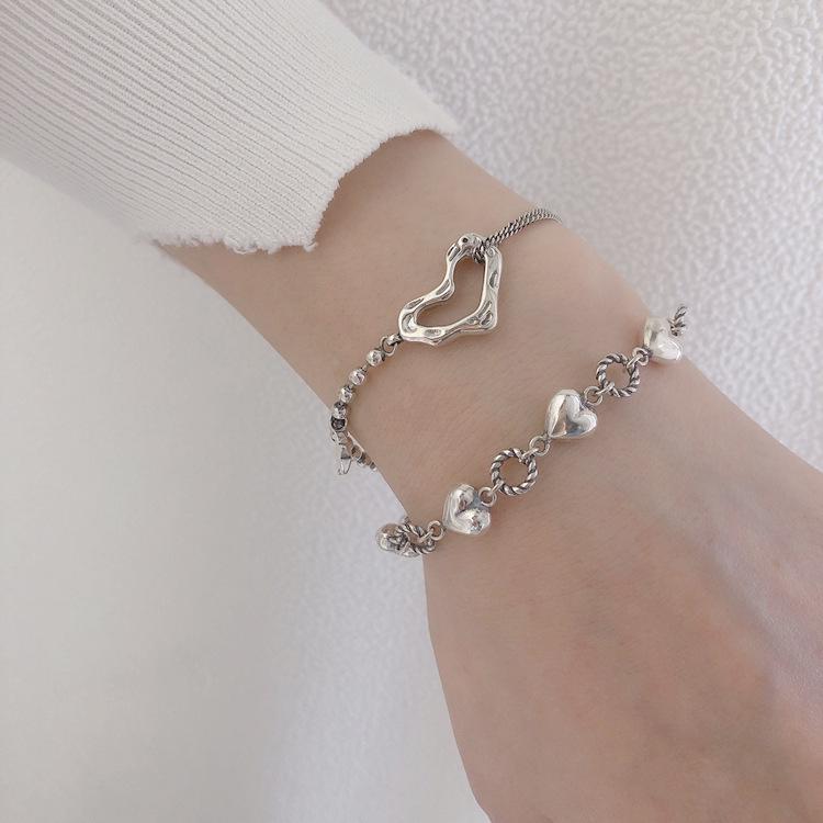Korean Geometric Heart Bracelet: Retro Fashion for Women