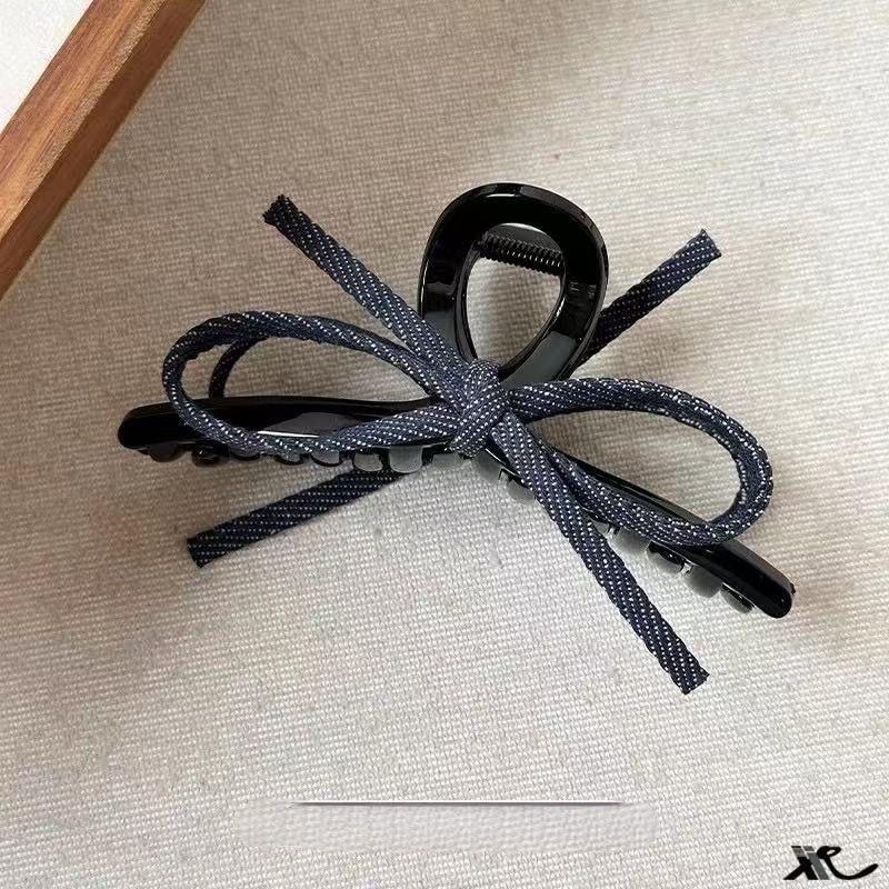 Elegant Marble Plumeria Hair Clip with Cross-Border Design