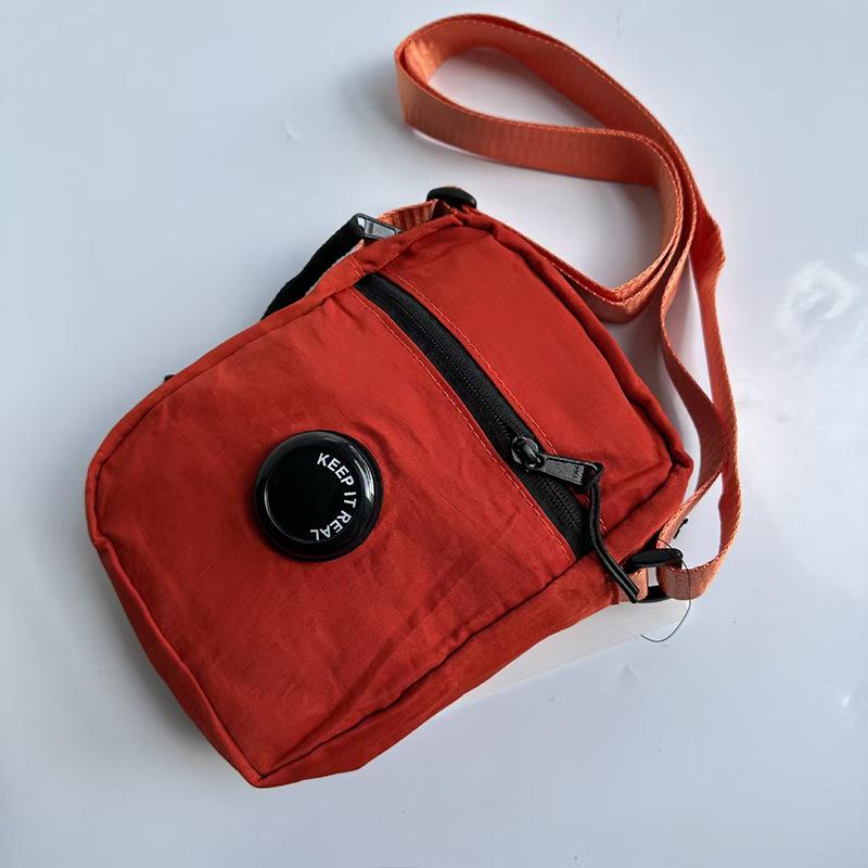 2025 New Men's Trend Messenger Bag Large Capacity Nylon Fashion Messenger Bag Casual Outdoor Simple Shoulder Bag