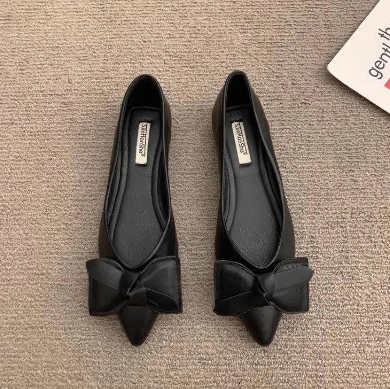 Fashion Flat Shoes for Women Spring and Autumn New Mary Jane Shoes Black Bow Flat Pointed Toe Plus Size 42 43 44 Women Shoes Ladies
