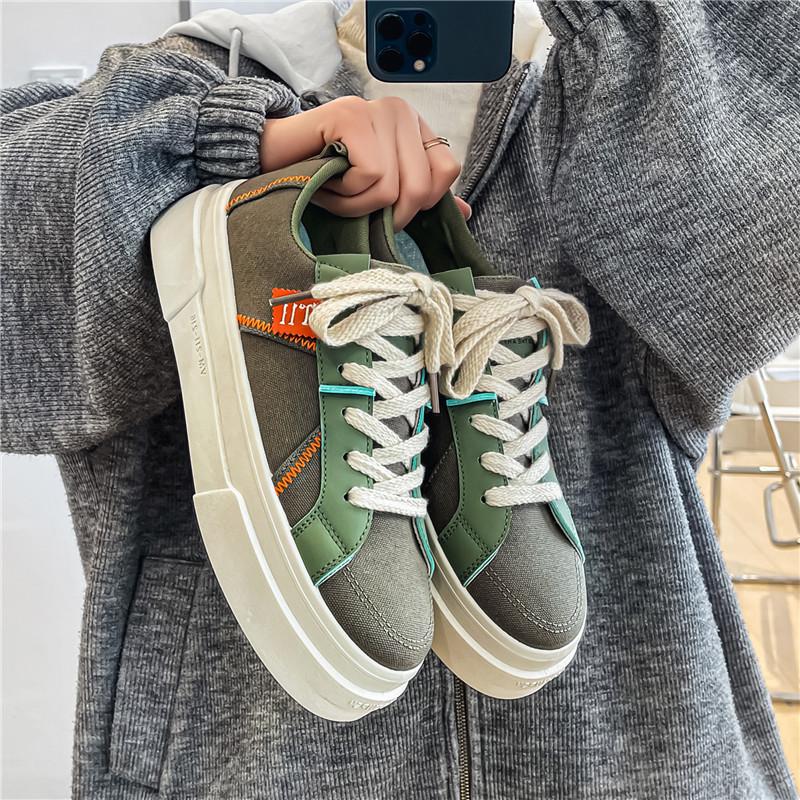 

Low-top canvas men s shoes trendy moral training board shoes men s 2025 new niche Korean version thick-soled heightening trendy shoes versatile casual 44 бежевый