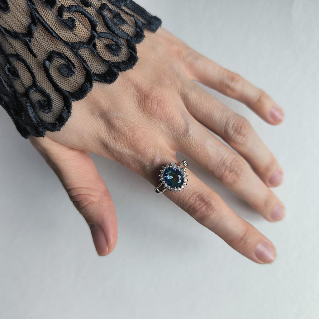 Серебряное кольцо с мистик топазом, вес изделия 3,79 гр (2203865)