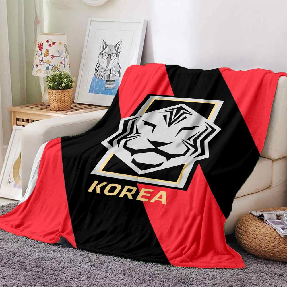 Korea Tiger Emblem Print Flannel Throw Blanket, Soft Warm Blanket for Sofa Bed Couch Home Decoration