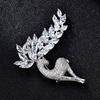 Fashion Rhinestone Deer Shaped Brooch Exquisite Shiny Pin Corsage For Women Girls Clothing Coat Wedding Accessories Gifts
