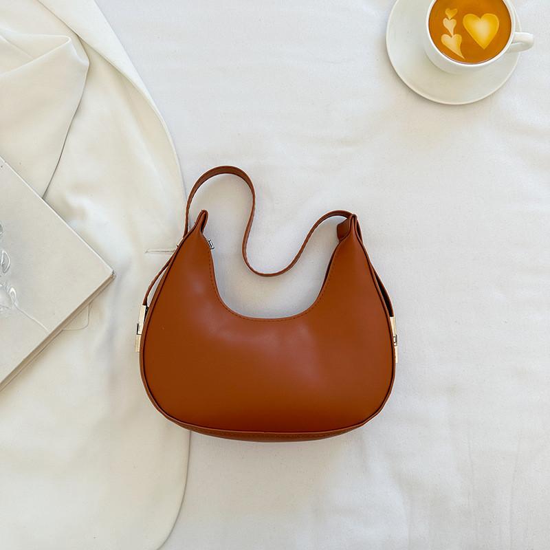 Stylish Casual Shoulder Tote Bag For Women With Chic Design And Versatile Colors