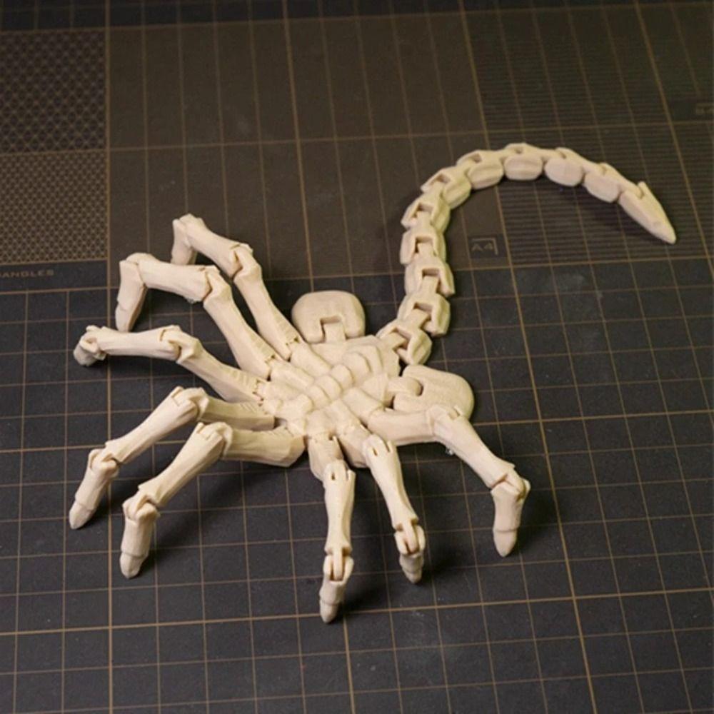 Desktop Decoration Alien Facehugger Model With Flexible Joints Animal Model