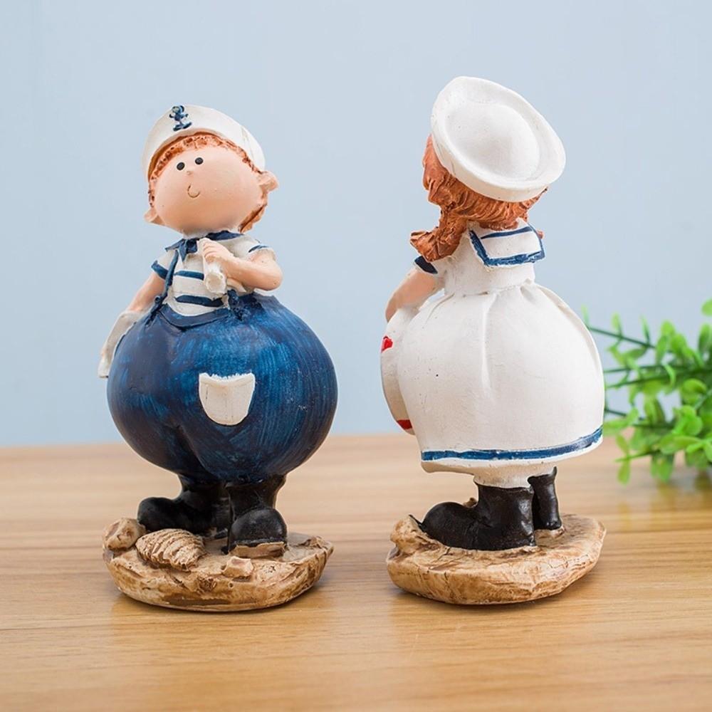 Resin Crafts Salute Doll Ornament Mediterranean Style Couple Figure Model  Home Decoration