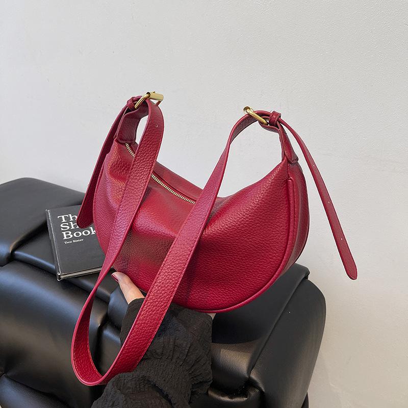 Premium bag women's new versatile shoulder messenger bag niche simple commuter dumpling bag