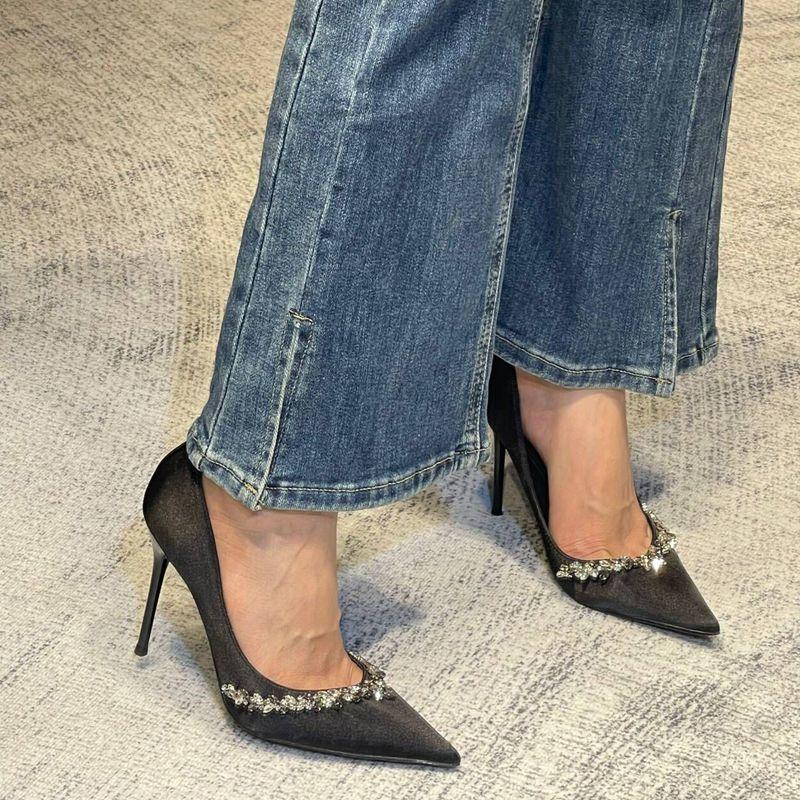 

Black high heels women s thin heels French pointed shoes not tired shoes one pedal women s shoes beautiful temperament shallow mouth single shoes 40