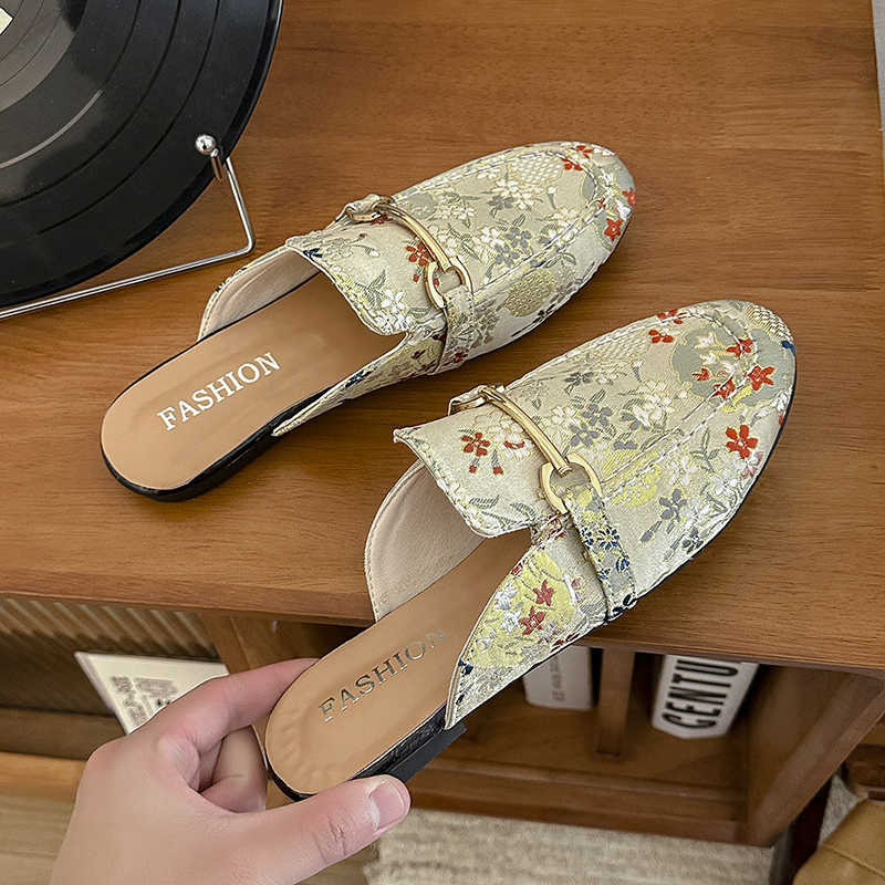 Fashion Snowboots Fur Lined Black Shose Basketball Women's Sneakers 34 Size Womens Designer Shoes Luxury Sport Festival