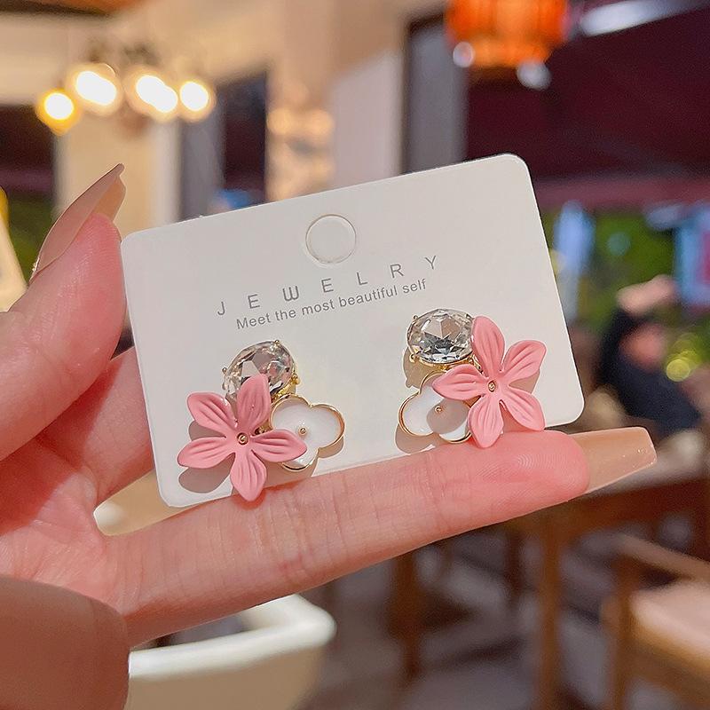 S925 Silver Needle Small Fresh Versatile Flower Stud Earrings Women's Light Luxury Niche Premium Pearl Earrings