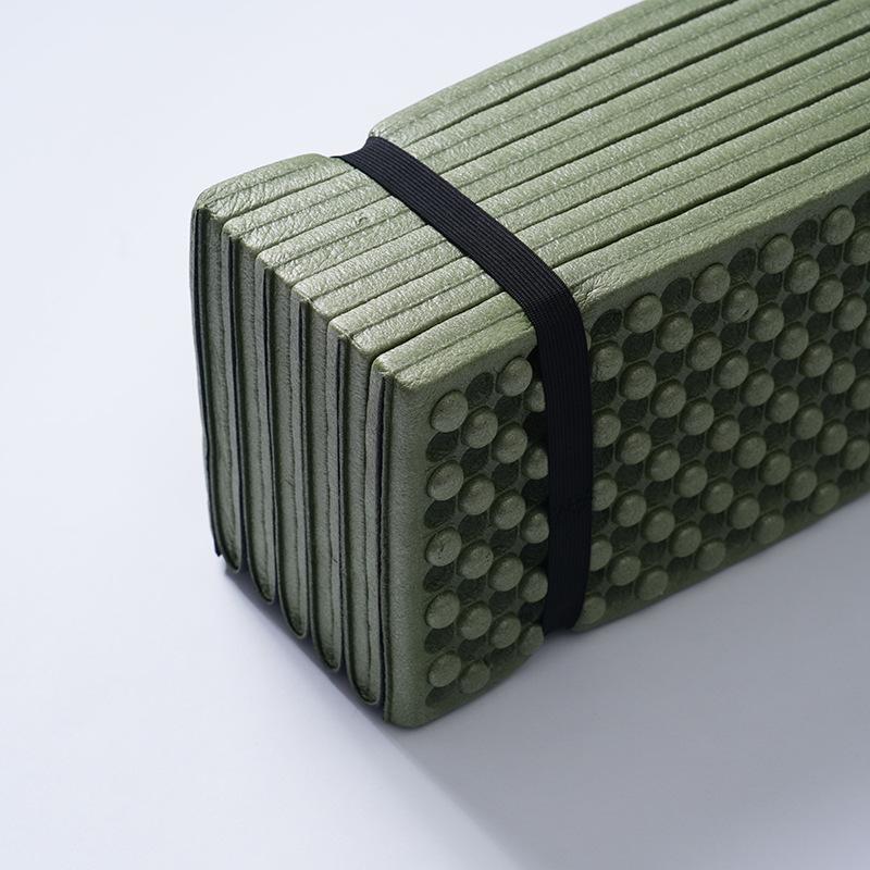 Thickened Waterproof Portable Picnic Mat with Aluminum Foil