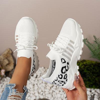 Spring and Summer Plus Size Flying Sneakers with Round Heads and Thick Soles with Wavy Soles and Leopard-print Breathable Shoes and Women's Shoes.